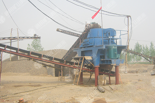 津巴布韋時(shí)產(chǎn)5-10噸沖擊式破碎機(jī)花崗巖破碎生產(chǎn)線