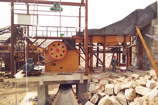 顎式破碎機(jī)