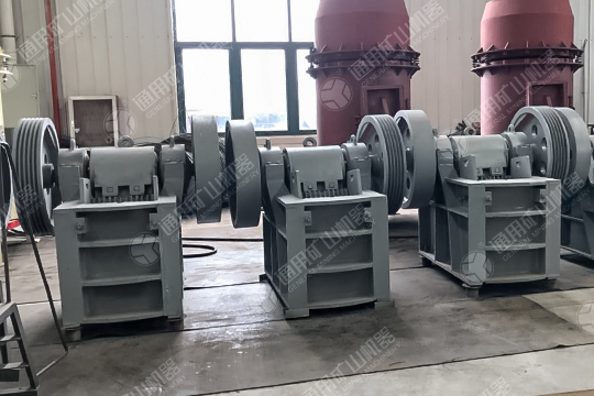 顎式破碎機(jī)